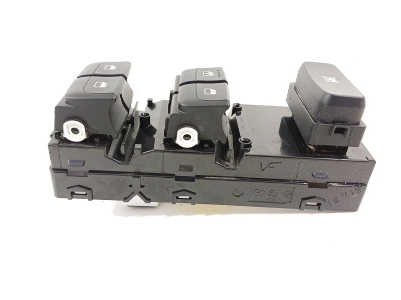 Recambio de mando elevalunas delantero izquierdo para kia stonic (ybcuv) referencia OEM IAM 93570H8100WK  