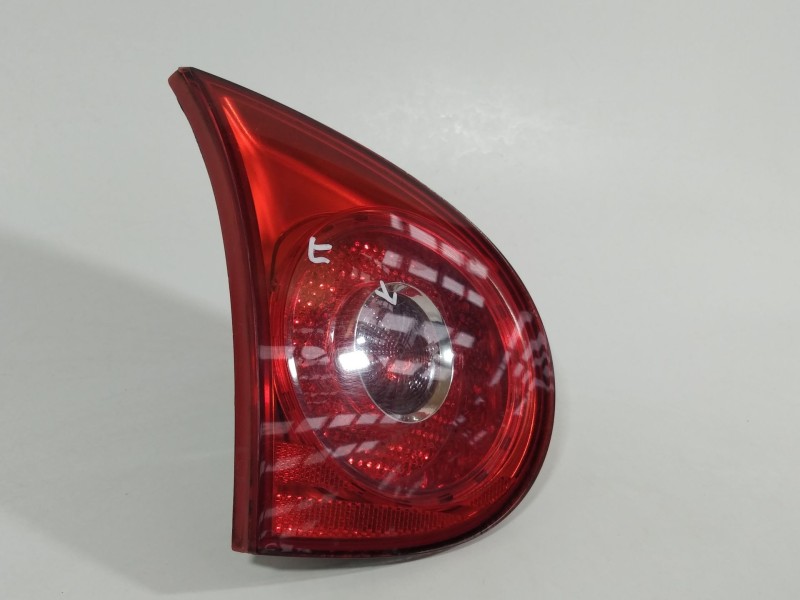 Recambio de piloto trasero izquierdo en porton para volkswagen golf v berlina (1k1) gti referencia OEM IAM 1K6945093E  