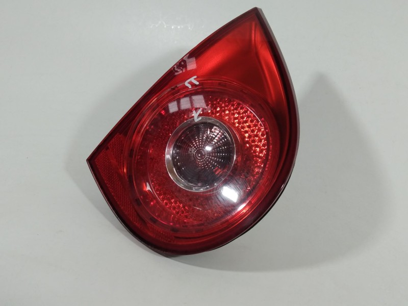 Recambio de piloto trasero izquierdo en porton para volkswagen golf v berlina (1k1) gti referencia OEM IAM 1K6945093E  