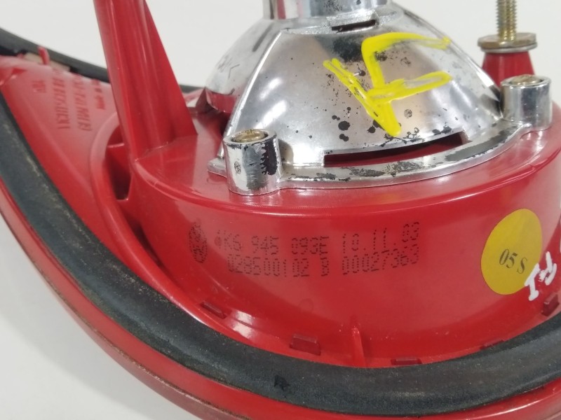 Recambio de piloto trasero izquierdo en porton para volkswagen golf v berlina (1k1) gti referencia OEM IAM 1K6945093E  