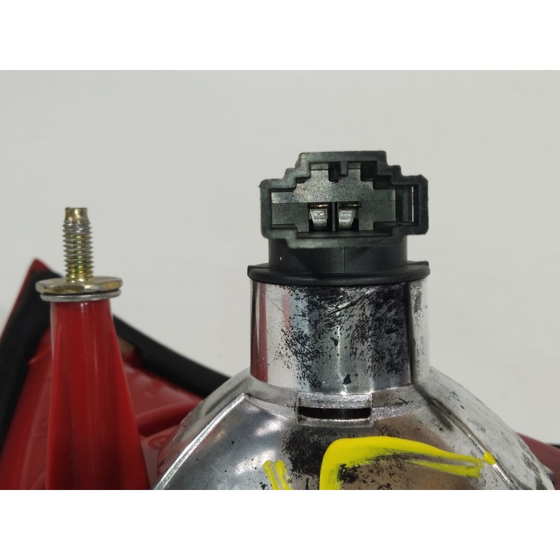 Recambio de piloto trasero izquierdo en porton para volkswagen golf v berlina (1k1) gti referencia OEM IAM 1K6945093E  