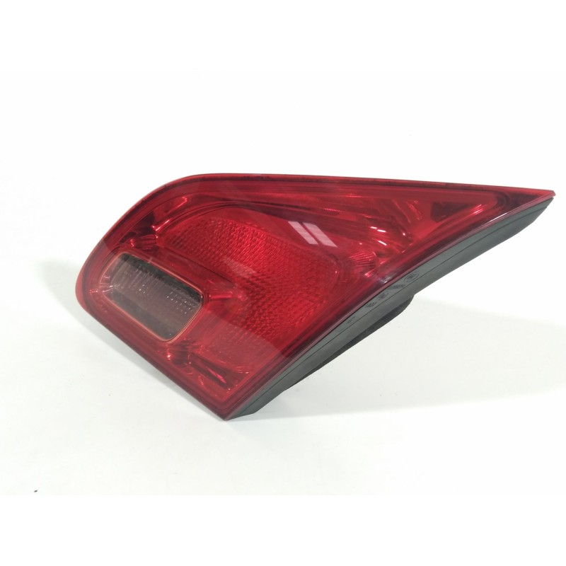 Recambio de piloto trasero derecho en porton para opel astra j lim. selective business referencia OEM IAM 13306455  