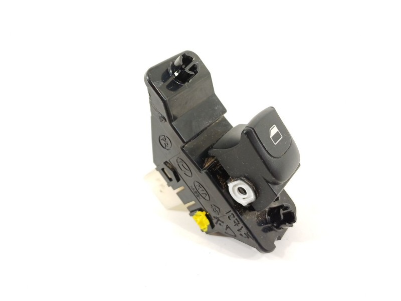 Recambio de mando elevalunas trasero derecho para kia stonic (ybcuv) referencia OEM IAM 93590H8000  93590H8000WK