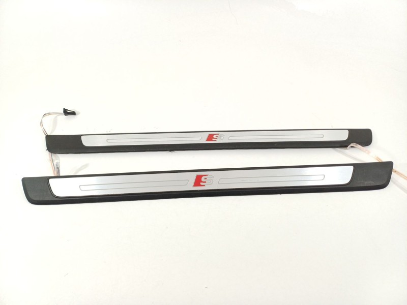 Recambio de moldura para audi a5 sportback (f5a) advanced quattro referencia OEM IAM 8W0947418A  8W0947417A