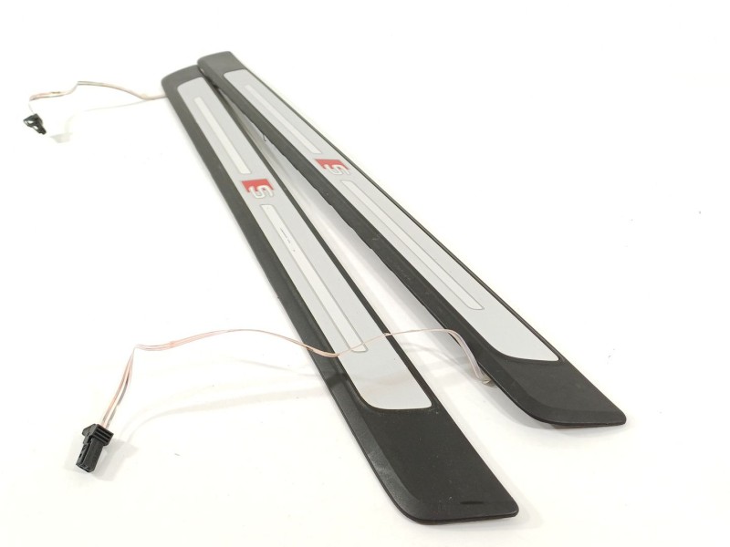 Recambio de moldura para audi a5 sportback (f5a) advanced quattro referencia OEM IAM 8W0947418A  8W0947417A