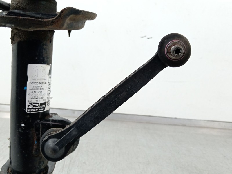 Recambio de amortiguador trasero derecho para jeep renegade deserthawk 4wd referencia OEM IAM 520361940  