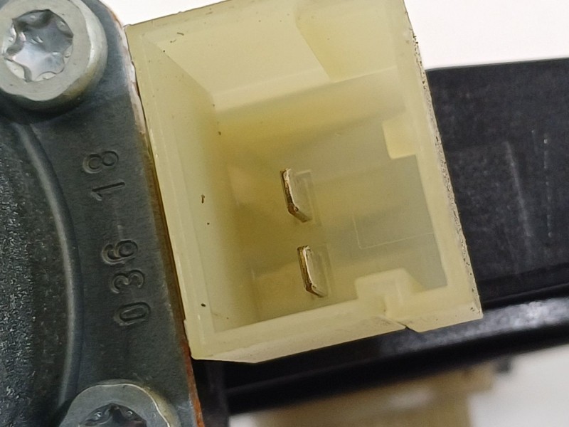 Recambio de motor elevalunas trasero izquierdo para audi a5 sportback (f5a) advanced quattro referencia OEM IAM 8W0959801  