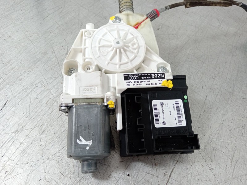 Recambio de elevalunas delantero derecho para audi a3 (8p) 1.9 tdi ambiente referencia OEM IAM 8P0959802N  