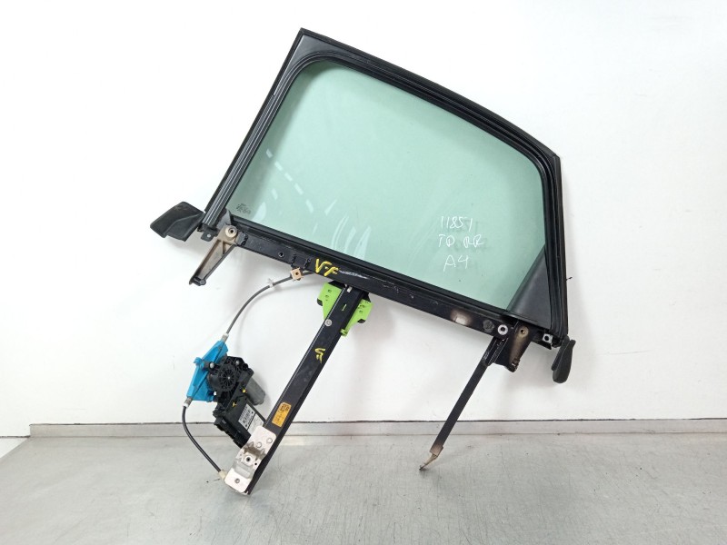 Recambio de elevalunas trasero derecho para audi a4 berlina (8e) 1.9 tdi (96kw) referencia OEM IAM 8E0839462A 8E0959802A 