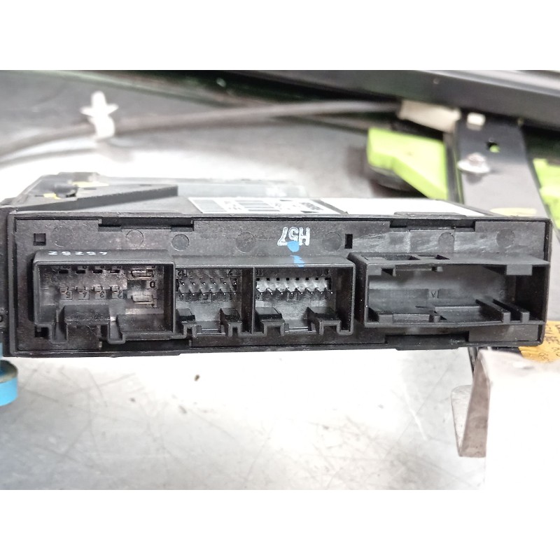 Recambio de elevalunas trasero derecho para audi a4 berlina (8e) 1.9 tdi (96kw) referencia OEM IAM 8E0839462A 8E0959802A 