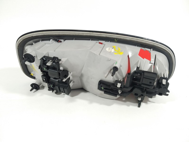 Recambio de piloto trasero derecho para bmw clubmancooper sd sd clubman referencia OEM IAM 7475584  63217475584