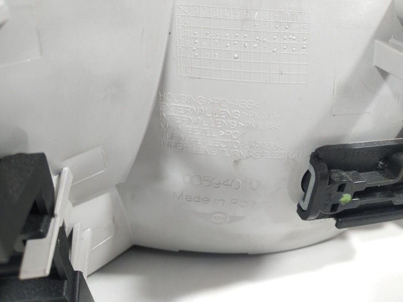 Recambio de piloto trasero derecho para bmw clubmancooper sd sd clubman referencia OEM IAM 7475584  63217475584