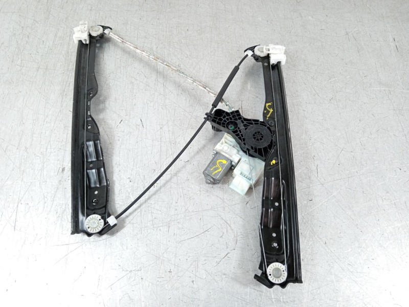 Recambio de elevalunas delantero derecho para peugeot 308 sw allure referencia OEM IAM 9826079480  