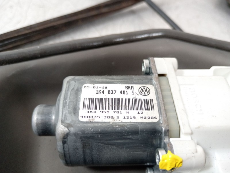 Recambio de elevalunas delantero izquierdo para volkswagen golf v berlina (1k1) gt sport referencia OEM IAM 1K3837401B 1K0959793