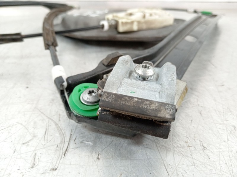 Recambio de elevalunas delantero izquierdo para volkswagen golf v berlina (1k1) gt sport referencia OEM IAM 1K3837401B 1K0959793