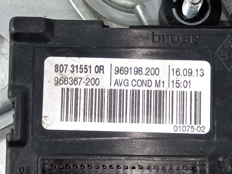 Recambio de elevalunas delantero izquierdo para renault megane iii berlina 5 p dynamique referencia OEM IAM 807315510R  