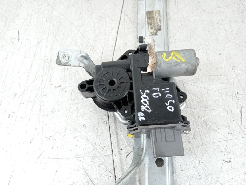 Recambio de elevalunas trasero derecho para peugeot 5008 premium referencia OEM IAM 9682808680  