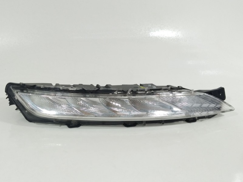 Recambio de piloto delantero derecho para citroën c4 picasso ii 1.6 bluehdi 120 referencia OEM IAM 9676036280  