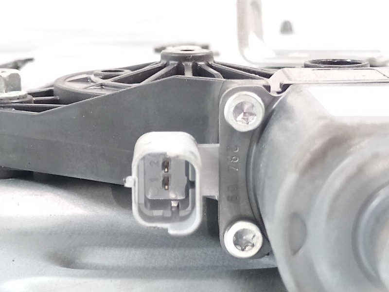 Recambio de elevalunas delantero izquierdo para hyundai i30 classic referencia OEM IAM 824702R010  