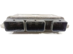 Recambio de centralita motor uce para renault clio iii confort dynamique referencia OEM IAM 8200461733  8200504593 2