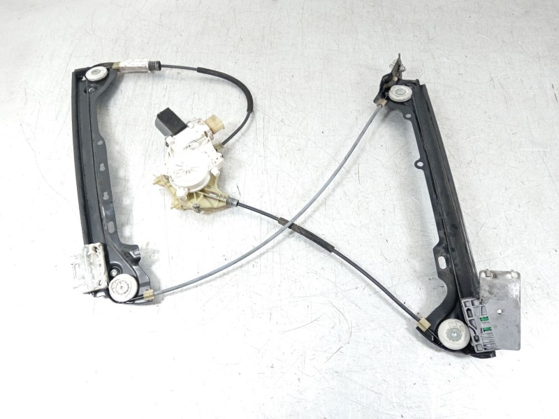 Recambio de elevalunas delantero derecho para bmw serie 3 cabrio (e93) 325d referencia OEM IAM 7193456  