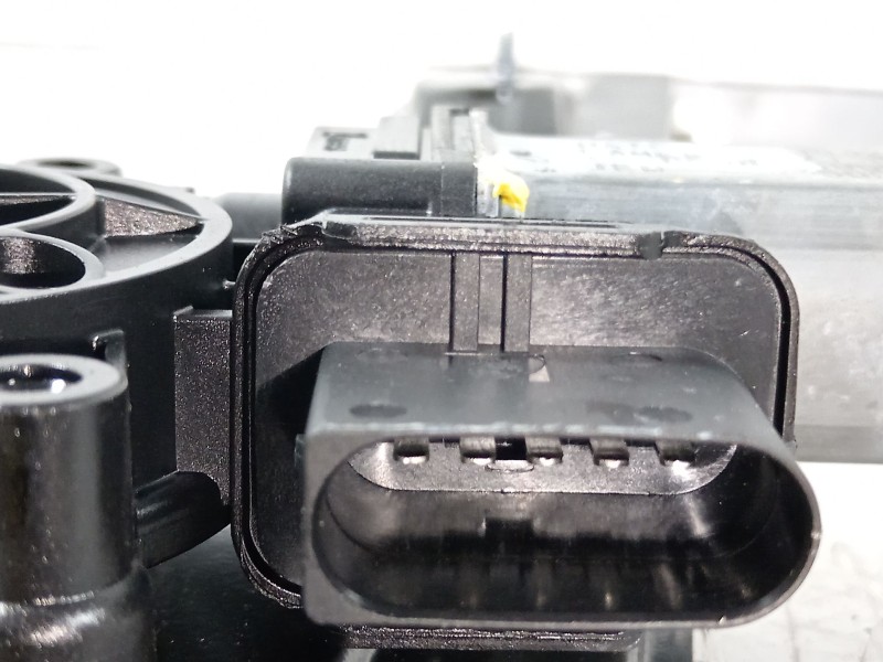 Recambio de elevalunas trasero derecho para bmw serie 2 gran tourer (f46) 218d referencia OEM IAM 7321056  