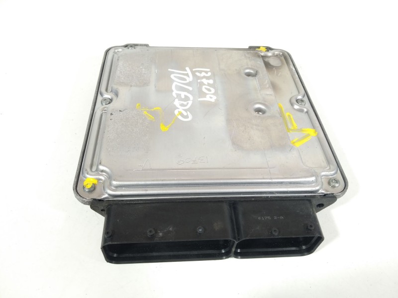 Recambio de centralita motor uce para seat toledo iii (5p2) 1.9 tdi referencia OEM IAM 03G906016HC  0281012289