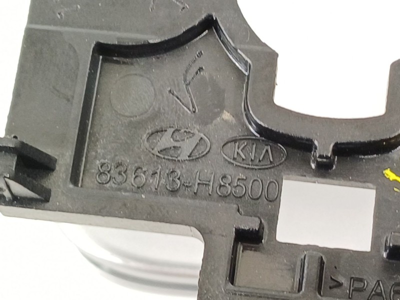 Recambio de maneta interior trasera izquierda para kia rio (yb) referencia OEM IAM 83613H8500  