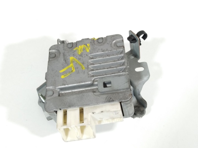 Recambio de centralita direccion para toyota yaris (ksp9/scp9/nlp9) básico referencia OEM IAM 896500D110  