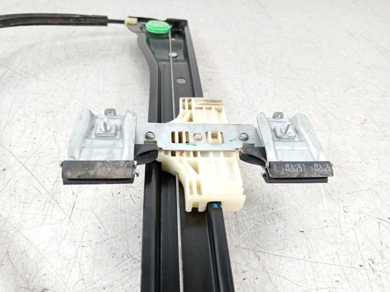 Recambio de elevalunas delantero derecho para volkswagen up gti referencia OEM IAM 1S3837462A 1S0959801 