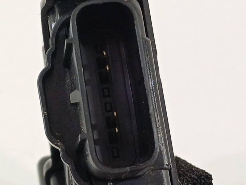 Recambio de cerradura puerta trasera derecha para kia rio (yb) referencia OEM IAM 81420H8010  