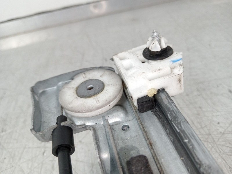 Recambio de elevalunas delantero izquierdo para renault kangoo profesional referencia OEM IAM 128001181  