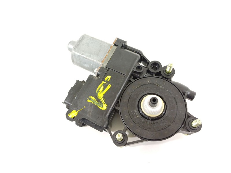 Recambio de motor elevalunas delantero izquierdo para kia rio (yb) referencia OEM IAM 82450H8010  