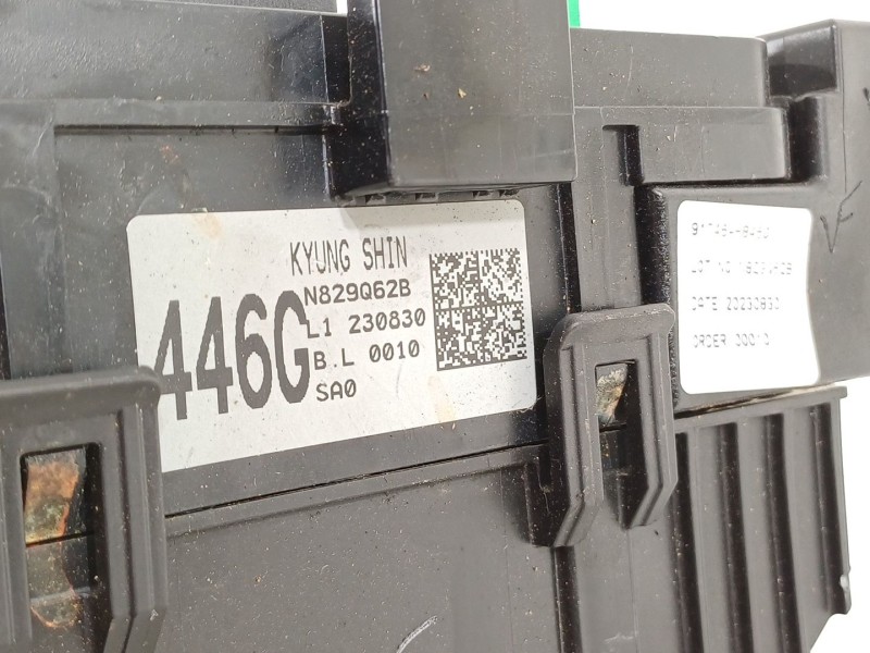 Recambio de caja reles / fusibles para kia stonic (ybcuv) platinum edition referencia OEM IAM 91746HB460  
