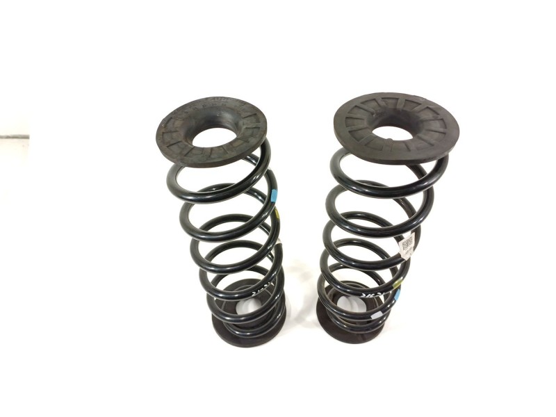 Recambio de muelle amortiguacion para kia stonic (ybcuv) platinum edition referencia OEM IAM 55335H8GC0  