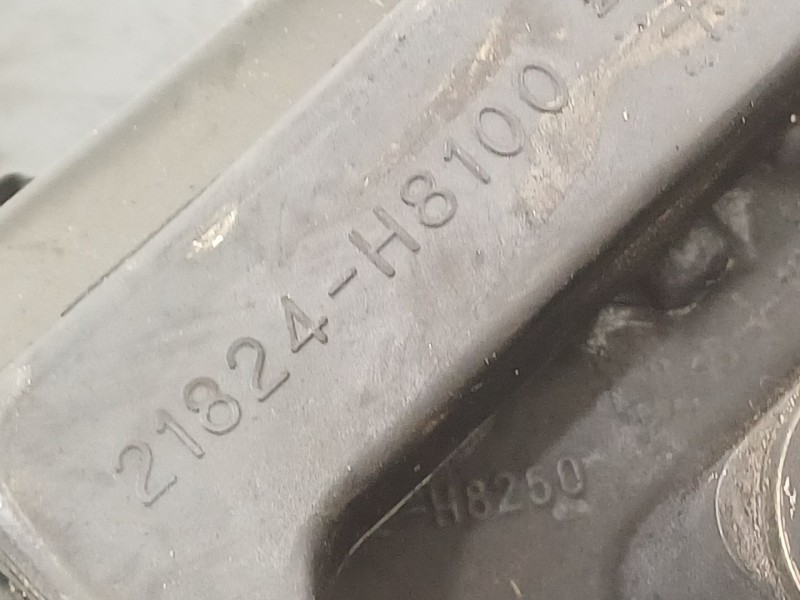 Recambio de soporte cambio para kia stonic (ybcuv) platinum edition referencia OEM IAM 21830H8250  21824H8100