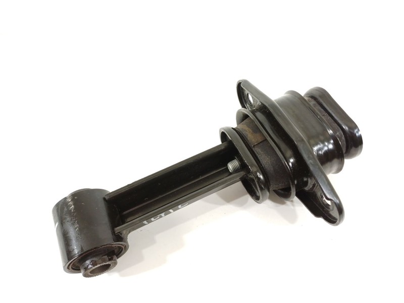 Recambio de soporte motor trasero para kia stonic (ybcuv) platinum edition referencia OEM IAM 21950H8150  Z15