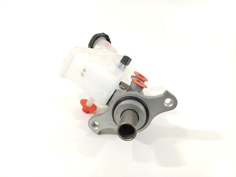 Recambio de bomba freno para kia stonic (ybcuv) platinum edition referencia OEM IAM 58510H8210  