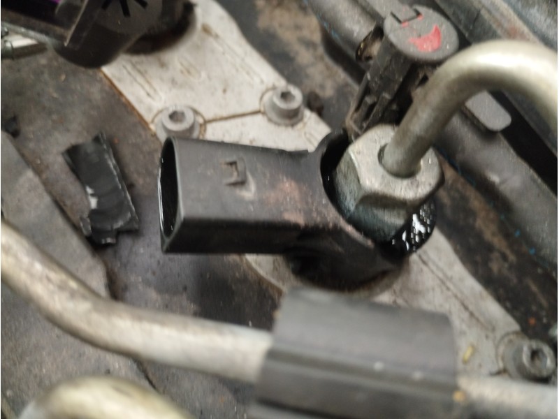 Recambio de inyector para audi a3 (8p) 2.0 tdi limited edition (103kw) referencia OEM IAM 03L130277 0445116030 