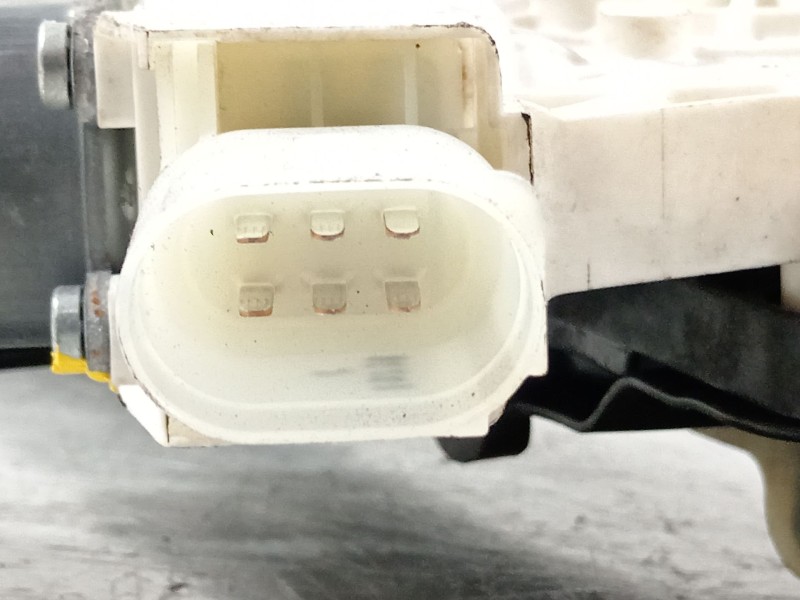 Recambio de elevalunas delantero izquierdo para bmw serie 5 lim. (f10) 520d efficientdynamics edition referencia OEM IAM 7182111