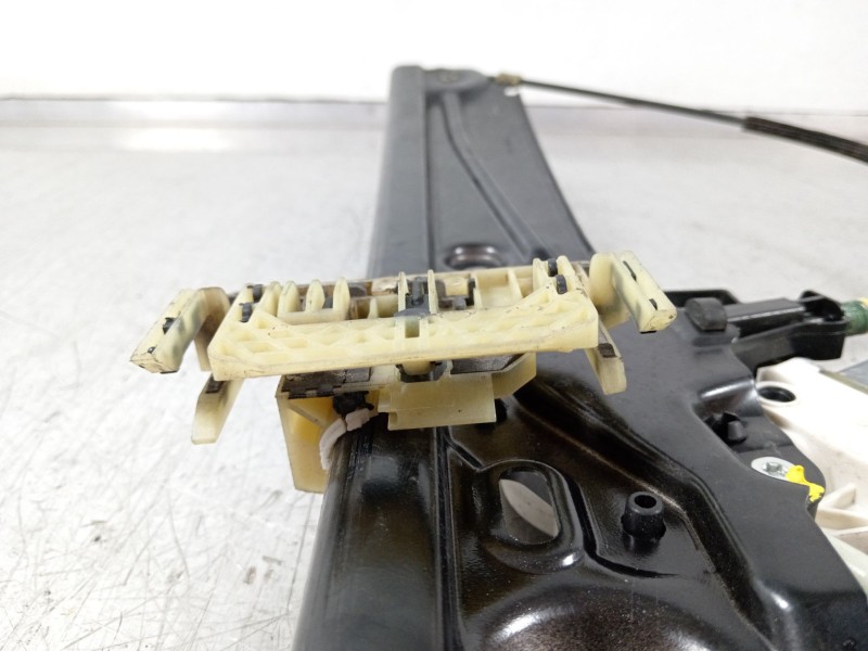 Recambio de elevalunas delantero izquierdo para bmw serie 5 lim. (f10) 520d efficientdynamics edition referencia OEM IAM 7182111