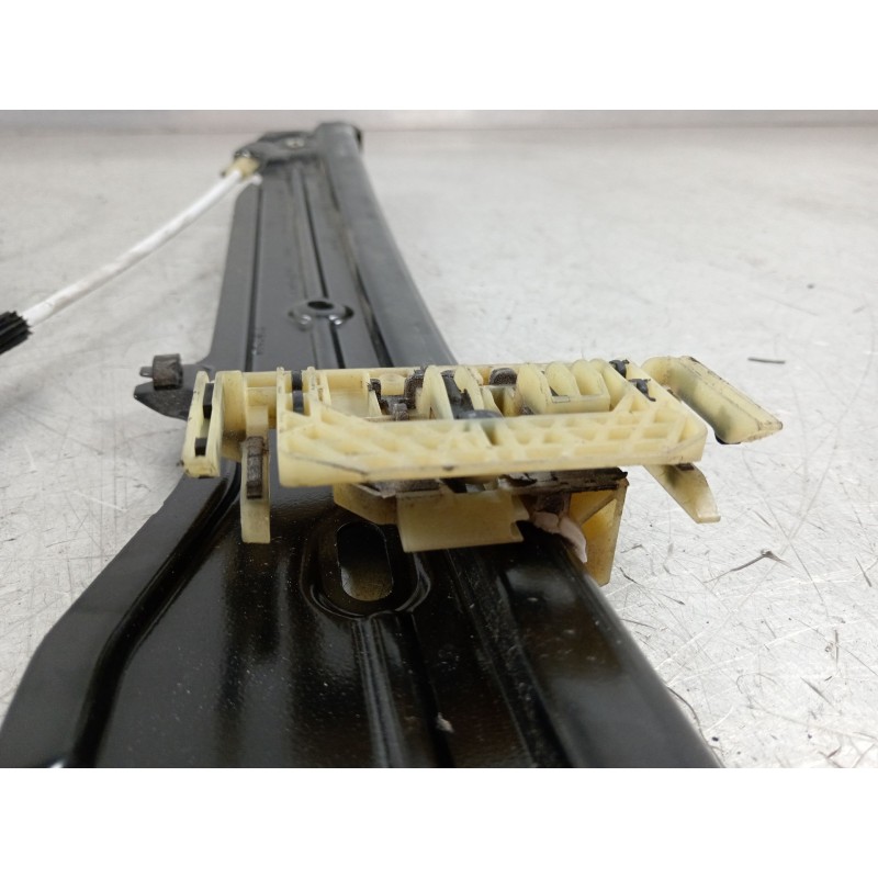 Recambio de elevalunas delantero izquierdo para bmw serie 5 lim. (f10) 520d efficientdynamics edition referencia OEM IAM 7182111