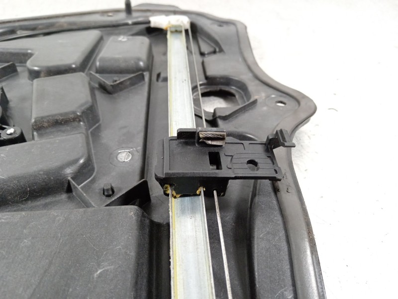 Recambio de elevalunas trasero derecho para mazda 5 (cw) luxury referencia OEM IAM C2357297X  