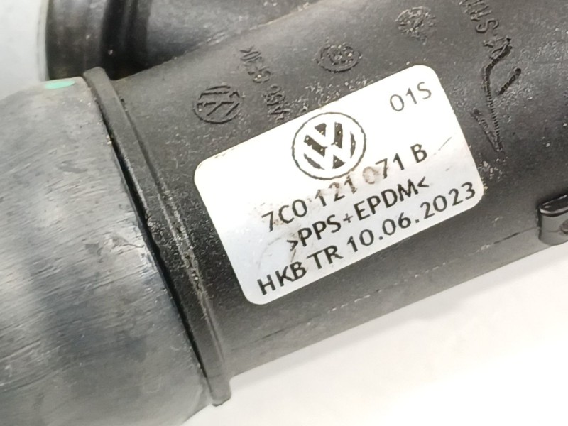 Recambio de tubo para volkswagen crafter kasten (sy) furgón 35 bl ta fwd referencia OEM IAM 7C0121071B  7C0121486B