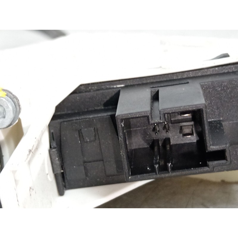 Recambio de elevalunas delantero izquierdo para jaguar xk coupé/convertible 4.2 v8 32v cat referencia OEM IAM 6W8323201  