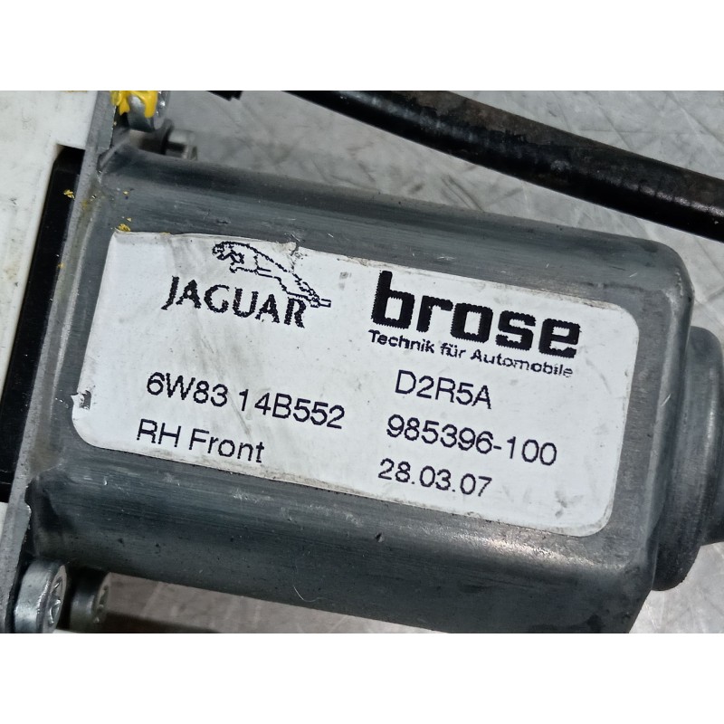 Recambio de elevalunas delantero derecho para jaguar xk coupé/convertible 4.2 v8 32v cat referencia OEM IAM 6W8323200  