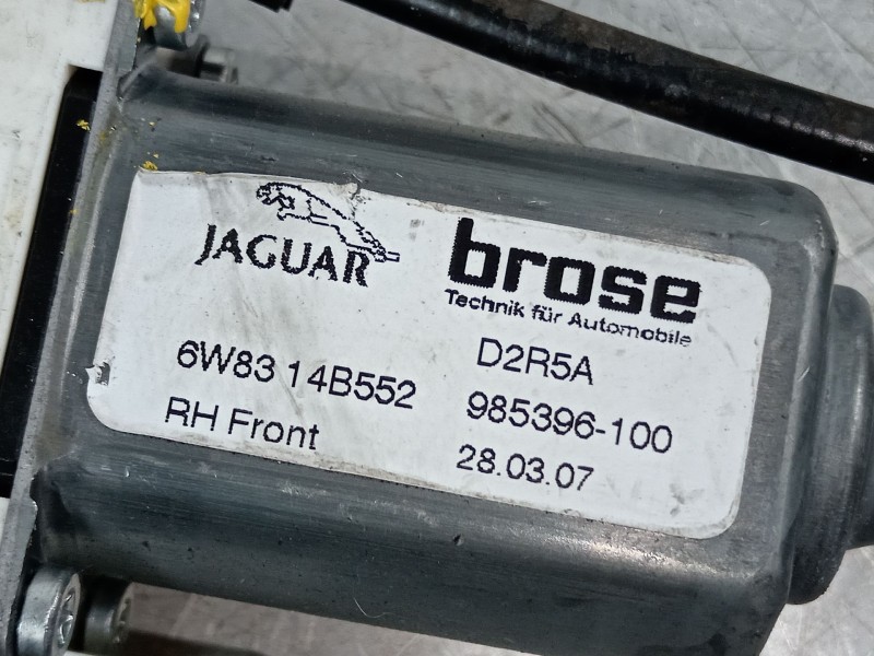 Recambio de elevalunas delantero derecho para jaguar xk coupé/convertible 4.2 v8 32v cat referencia OEM IAM 6W8323200  