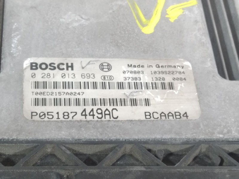 Recambio de centralita motor uce para dodge caliber s referencia OEM IAM 05187449AC  0281013693