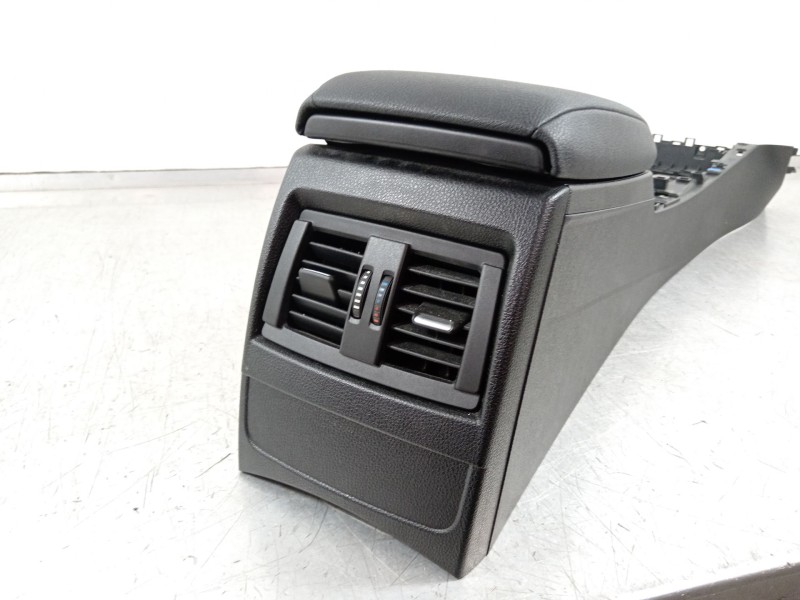 Recambio de apoyabrazos central para bmw 1 (f21) 116 i referencia OEM IAM 584507  