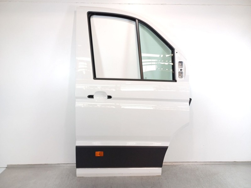 Recambio de puerta delantera derecha para volkswagen crafter kasten (sy) furgón 35 bl ta fwd referencia OEM IAM 7C0831056H  